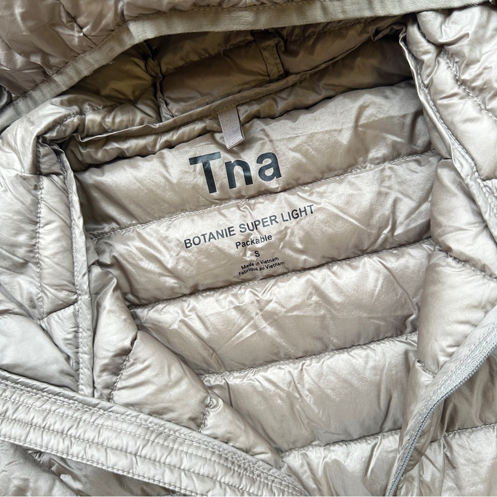 TNA botanie goose down puffer - Picture 6 of 9